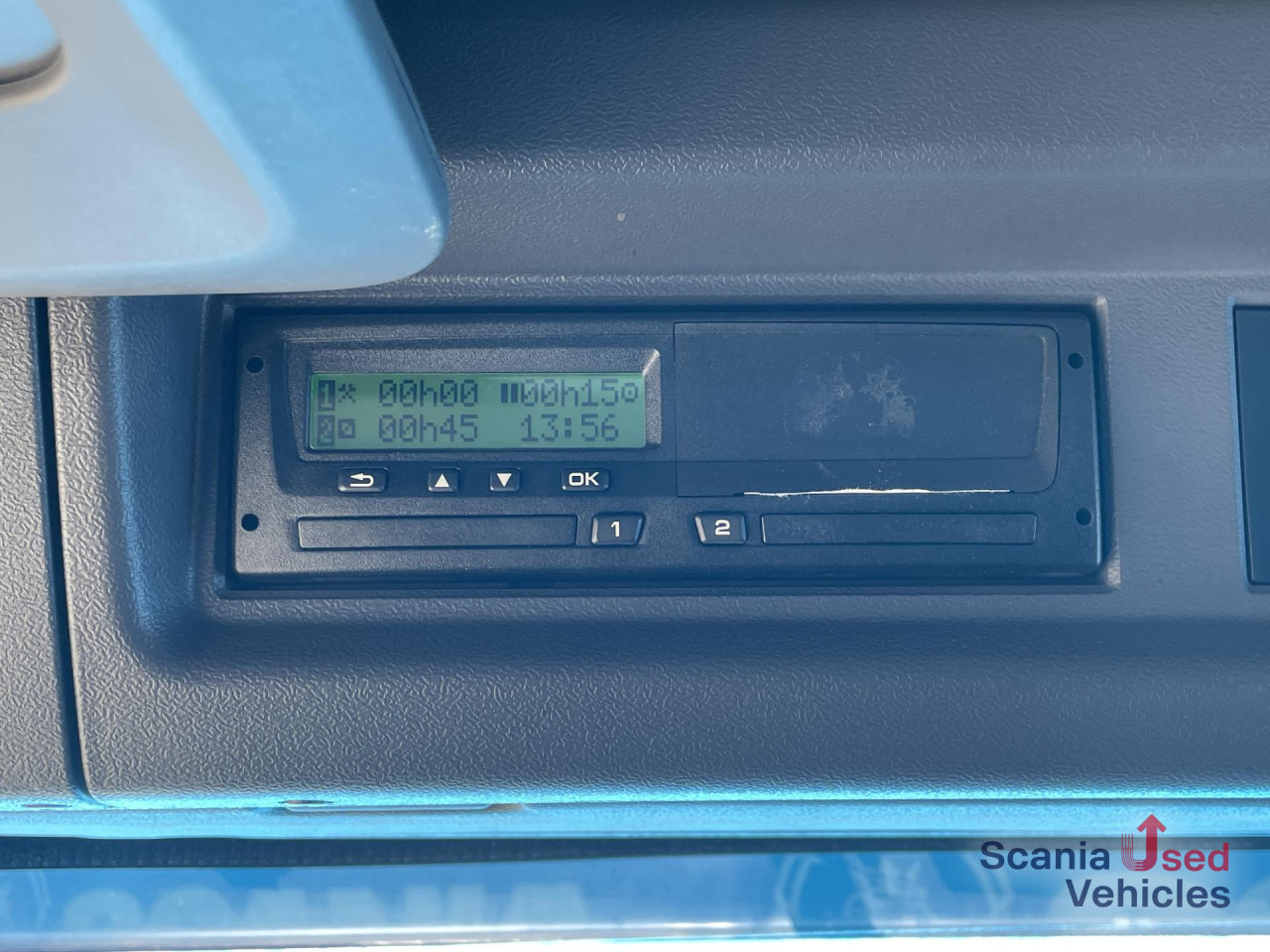 SCANIA P 320 DB4x2MNB RETARDER FULL AIR CURTAIN TAILLIFT - شاحنات مسطحة: صورة 4 SCANIA P 320 DB4x2MNB RETARDER FULL AIR CURTAIN TAILLIFT - شاحنات مسطحة: صورة 4