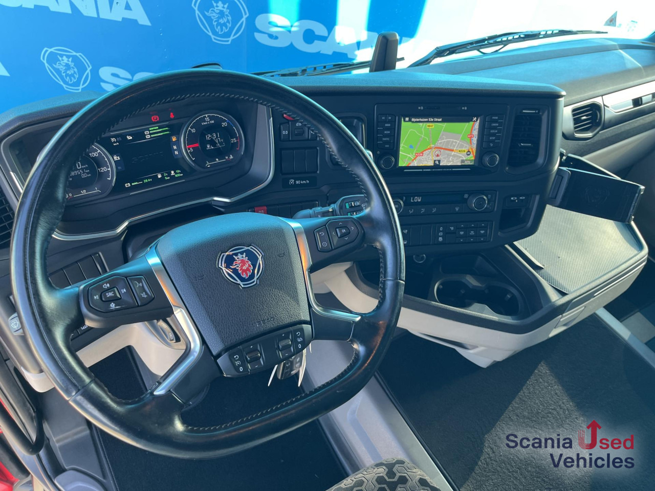 SCANIA R 410 A4x2NA RETARDER LED NAVI - رأس تريلا: صورة 4 SCANIA R 410 A4x2NA RETARDER LED NAVI - رأس تريلا: صورة 4