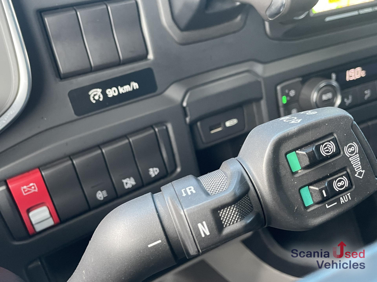 SCANIA R 410 A4x2NA RETARDER LED NAVI - رأس تريلا: صورة 4 SCANIA R 410 A4x2NA RETARDER LED NAVI - رأس تريلا: صورة 4