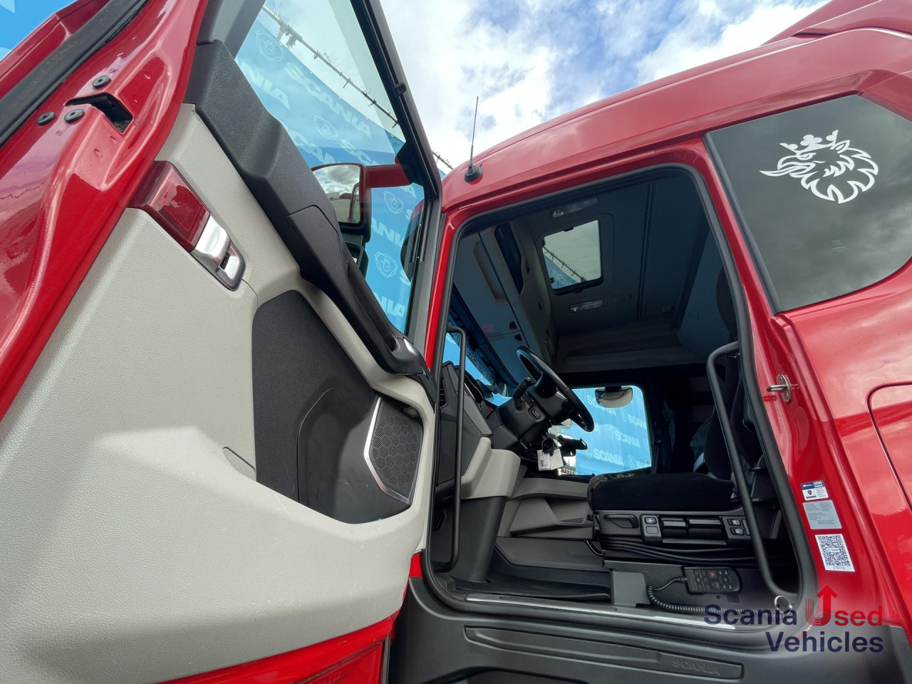 SCANIA R 410 A4x2NA RETARDER LED NAVI - رأس تريلا: صورة 3 SCANIA R 410 A4x2NA RETARDER LED NAVI - رأس تريلا: صورة 3