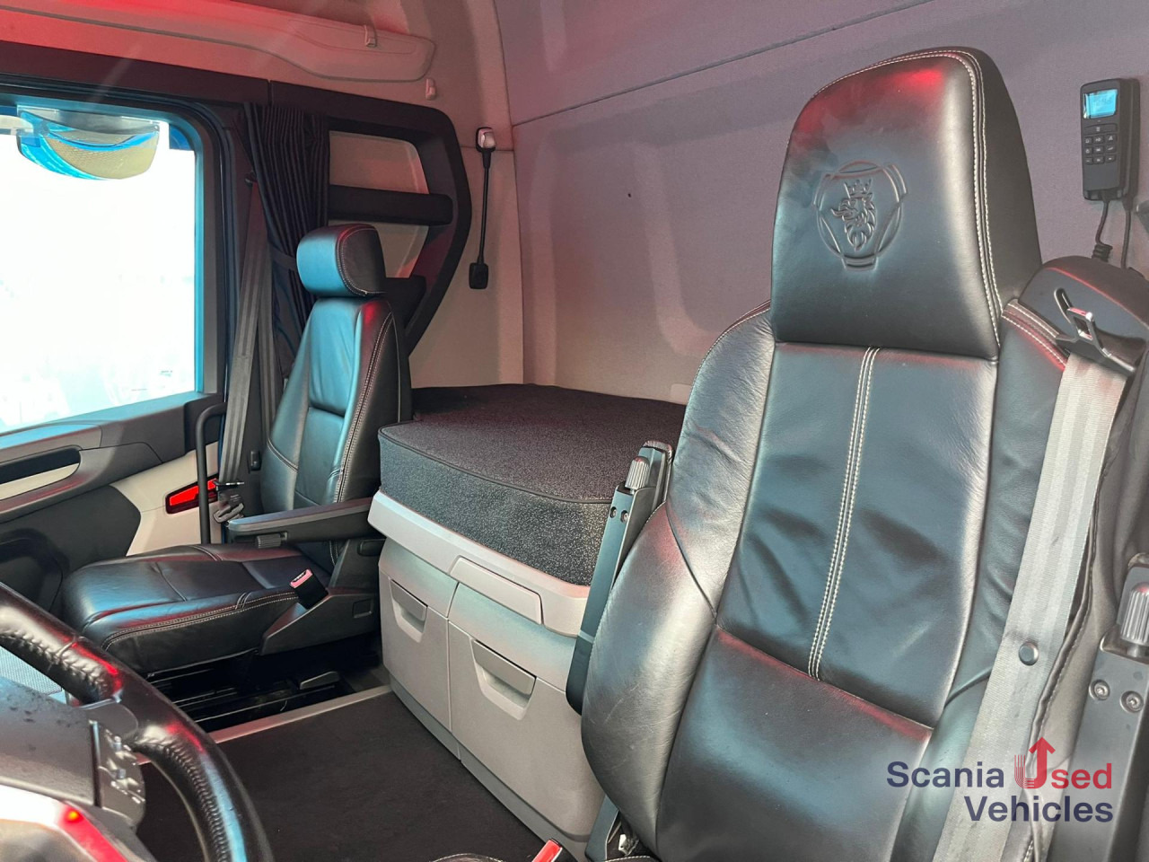 SCANIA R 450 A4x2NB RETARDER DIFF-L KIPPER HYDRO ADR-FL - رأس تريلا: صورة 3 SCANIA R 450 A4x2NB RETARDER DIFF-L KIPPER HYDRO ADR-FL - رأس تريلا: صورة 3