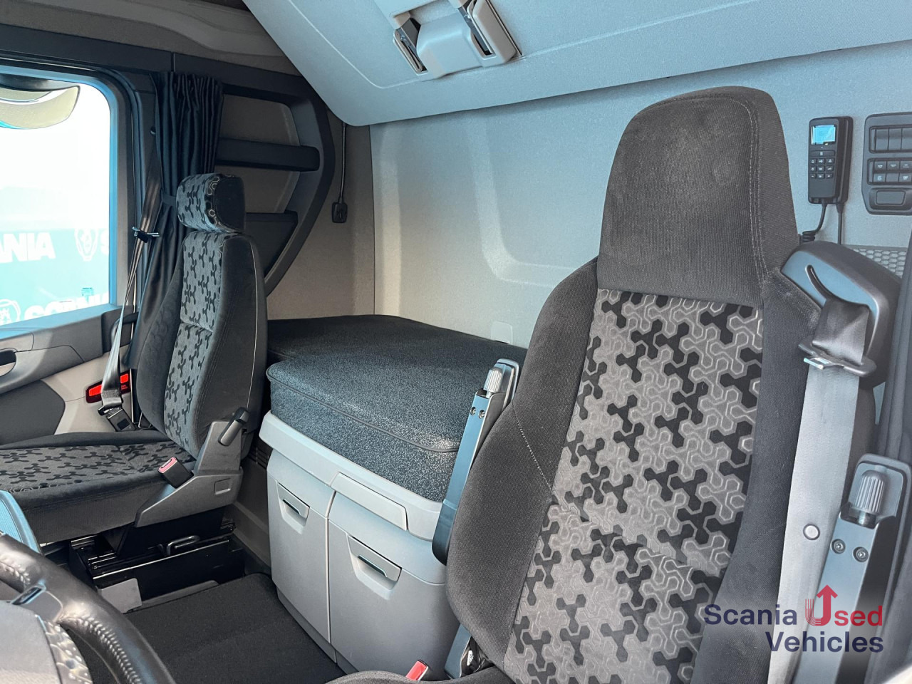 SCANIA S 500 A4x2NB RETARDER FULL AIR P-AIRCO 8T PTO ACC - رأس تريلا: صورة 5 SCANIA S 500 A4x2NB RETARDER FULL AIR P-AIRCO 8T PTO ACC - رأس تريلا: صورة 5