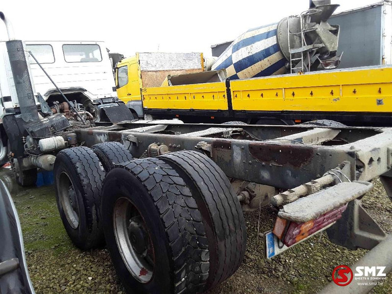 شاحنة بهيكل معدني للمقصورة Mercedes-Benz 2527 6x4motor slecht: صورة 11