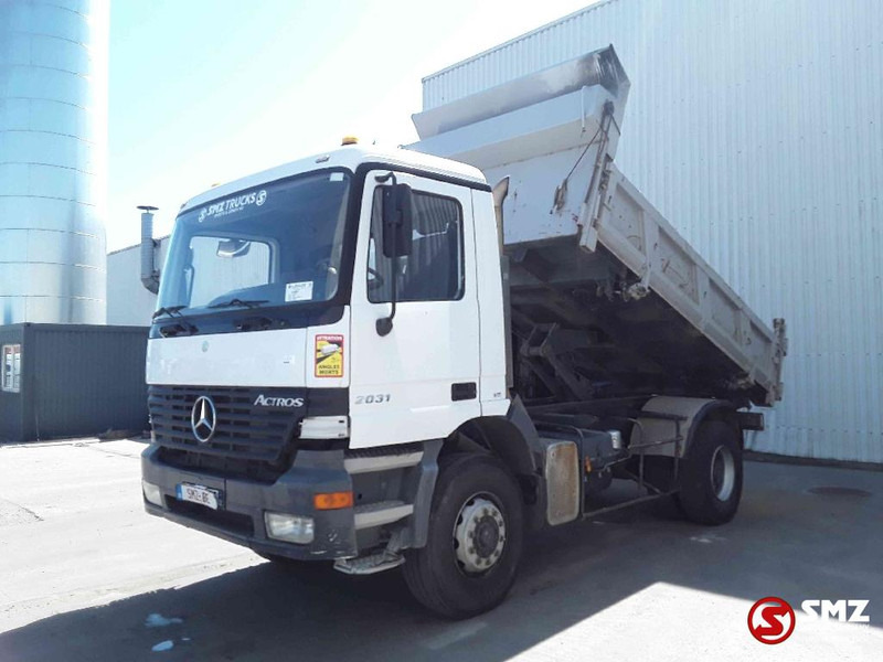 Mercedes-Benz Actros 2031 Lames manual - شاحنة قلاب: صورة 3 Mercedes-Benz Actros 2031 Lames manual - شاحنة قلاب: صورة 3