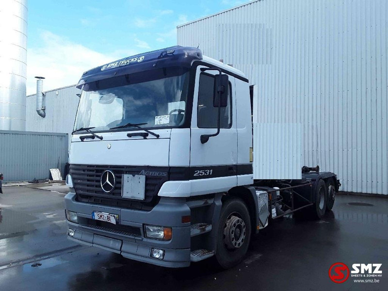 Mercedes-Benz Actros 2531 francais - شاحنة بهيكل معدني للمقصورة: صورة 3 Mercedes-Benz Actros 2531 francais - شاحنة بهيكل معدني للمقصورة: صورة 3