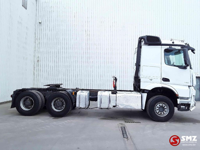 Mercedes-Benz Arocs 3351 lames steel - مقطورة السحب: صورة 4 Mercedes-Benz Arocs 3351 lames steel - مقطورة السحب: صورة 4