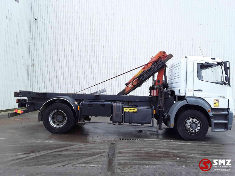 Mercedes-Benz Axor 1823 Palfinger pk4501 - شاحنات مسطحة, شاحنة كرين: صورة 4 Mercedes-Benz Axor 1823 Palfinger pk4501 - شاحنات مسطحة, شاحنة كرين: صورة 4