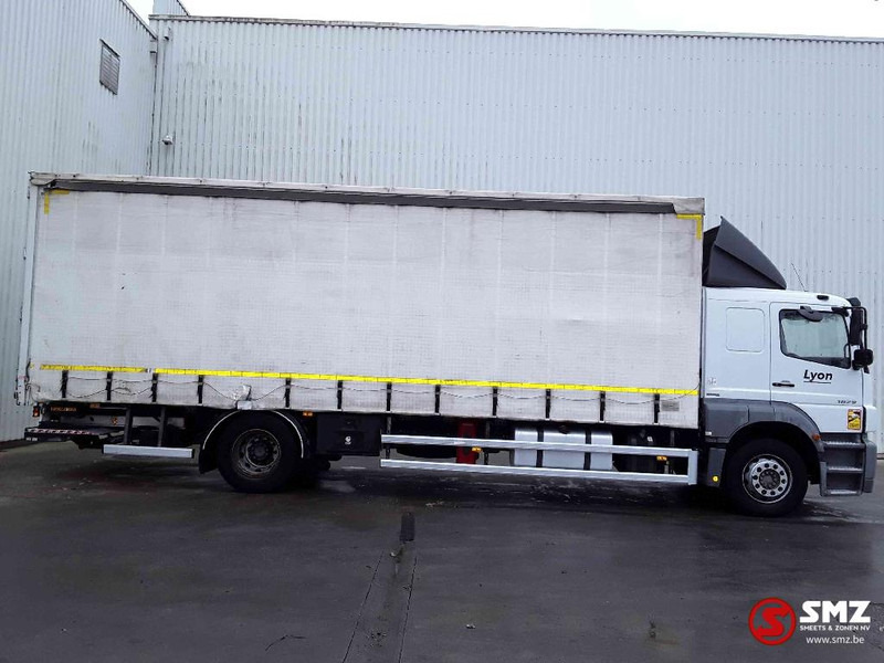 Mercedes-Benz Axor 1829 manual - شاحنة ذات ستائر جانبية: صورة 4 Mercedes-Benz Axor 1829 manual - شاحنة ذات ستائر جانبية: صورة 4
