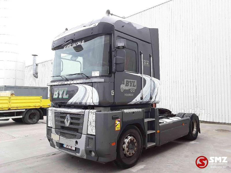 Renault Magnum 480 - مقطورة السحب: صورة 3 Renault Magnum 480 - مقطورة السحب: صورة 3