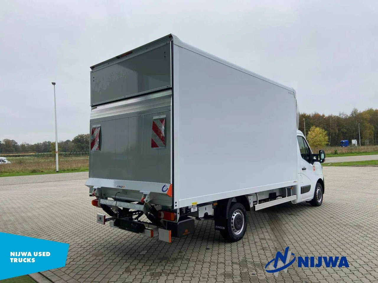 Renault Master 165 T35 Laadklep + Camera Kasten - فان: صورة 3 Renault Master 165 T35 Laadklep + Camera Kasten - فان: صورة 3