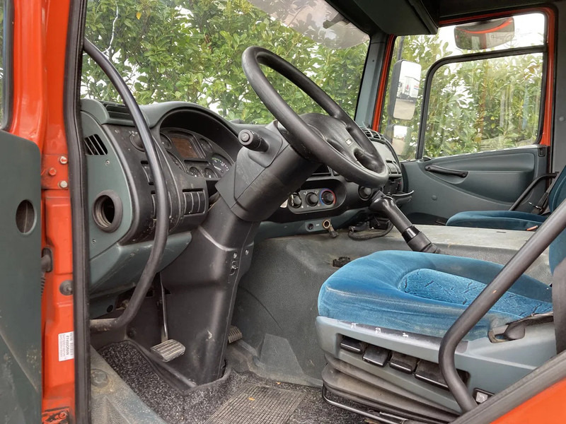 DAF CF65.180 Euro3 Manual / Laadklep - شاحنة بهيكل معدني للمقصورة: صورة 5 DAF CF65.180 Euro3 Manual / Laadklep - شاحنة بهيكل معدني للمقصورة: صورة 5