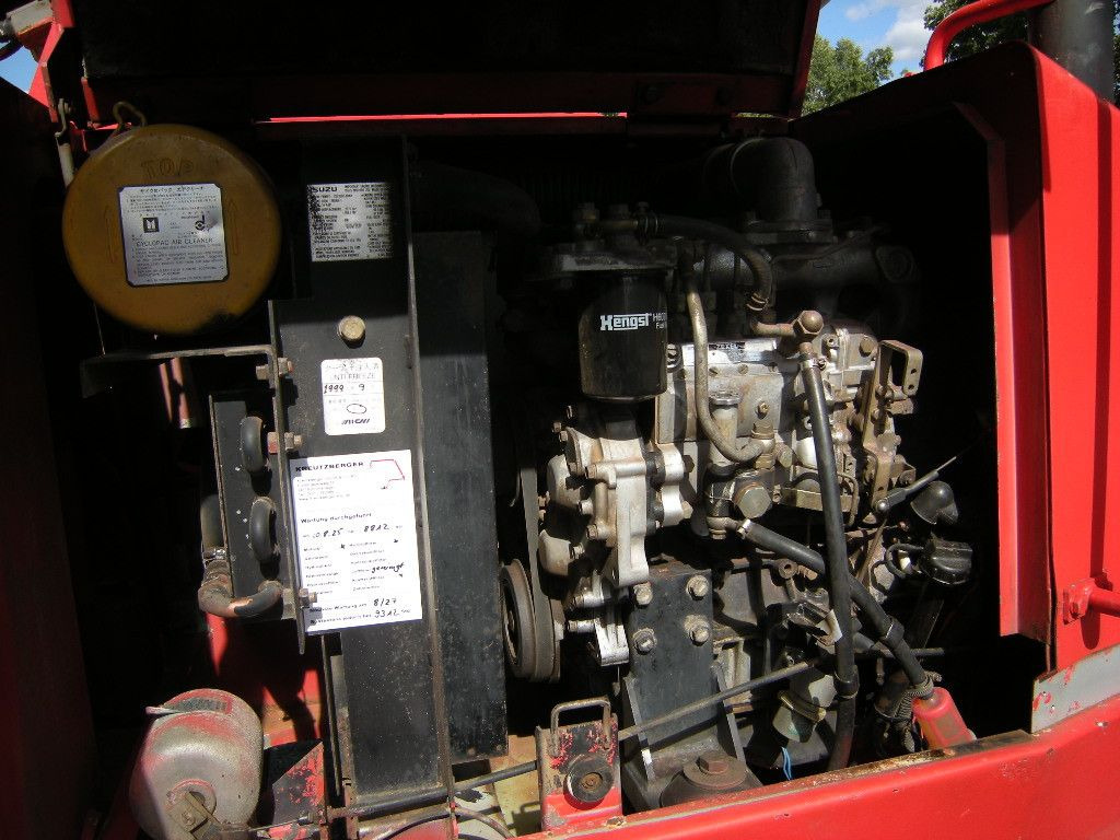 Aichi SR123J, Arbeitsbühne , AH 14m - منصة محمولة مثبتة على الشاحنة: صورة 5 Aichi SR123J, Arbeitsbühne , AH 14m - منصة محمولة مثبتة على الشاحنة: صورة 5
