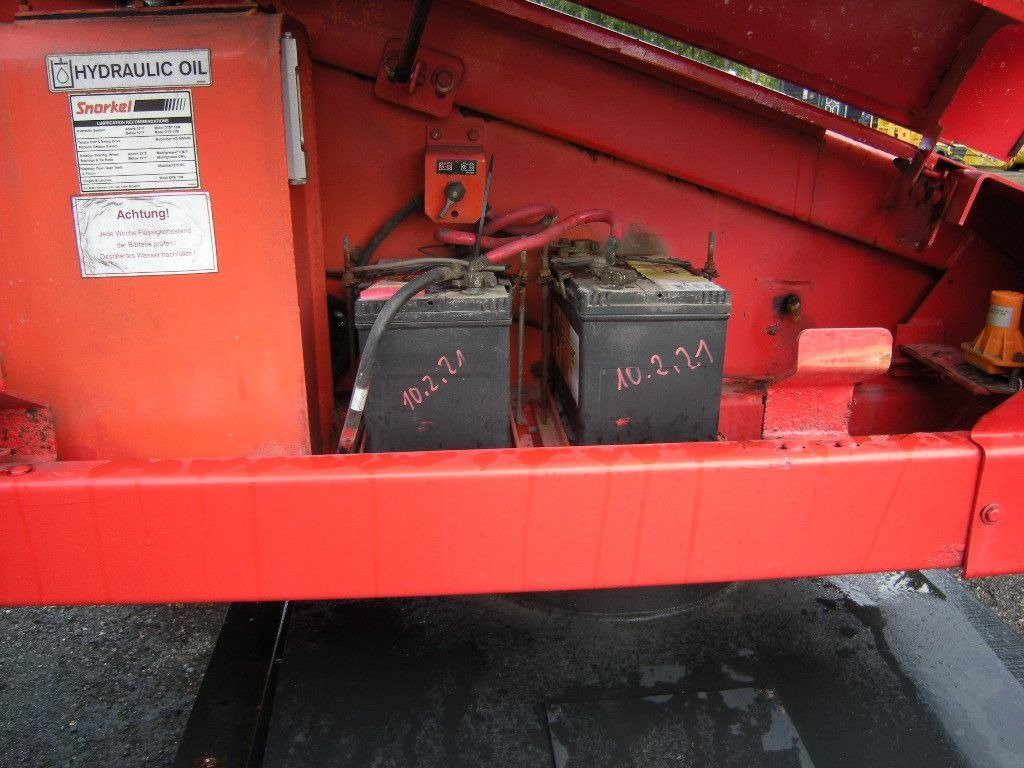 منصة محمولة مثبتة على الشاحنة Arbeitsbühne Snorkelift SB-47JRT, AH  16m: صورة 13 منصة محمولة مثبتة على الشاحنة Arbeitsbühne Snorkelift SB-47JRT, AH  16m: صورة 13