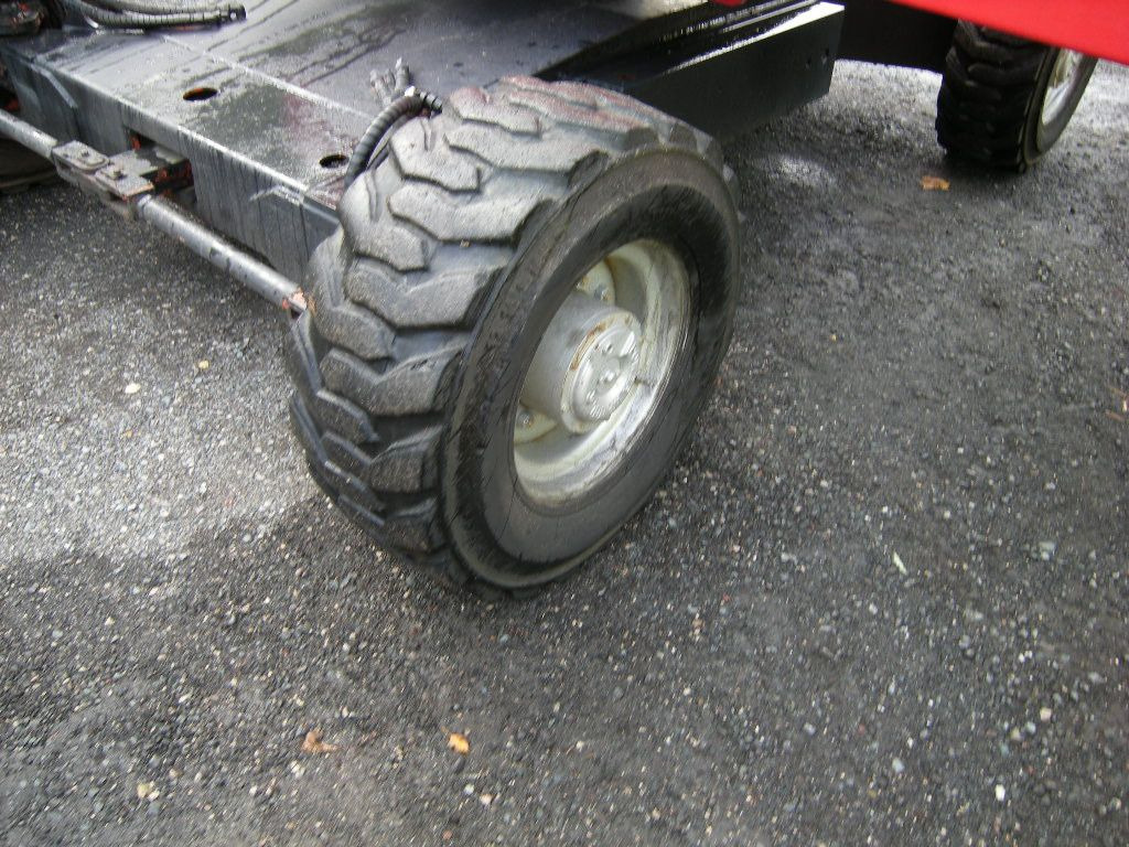 منصة محمولة مثبتة على الشاحنة Arbeitsbühne Snorkelift SB-47JRT, AH  16m: صورة 10 منصة محمولة مثبتة على الشاحنة Arbeitsbühne Snorkelift SB-47JRT, AH  16m: صورة 10