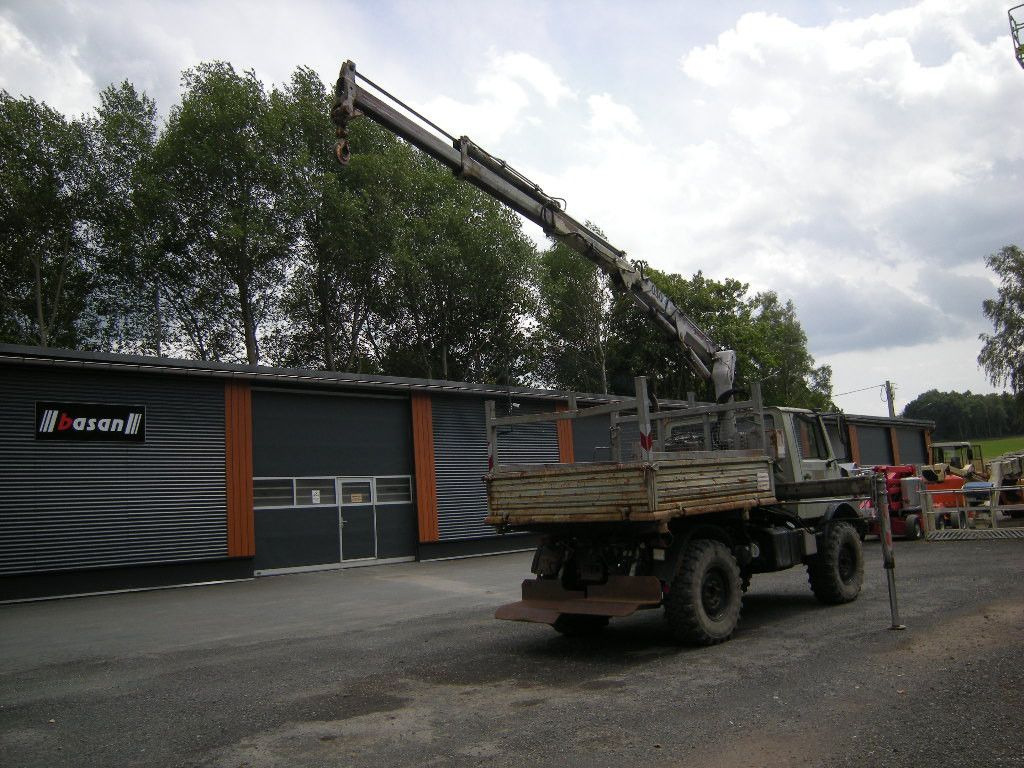 Mercedes-Benz Unimog U1250 mit Kran MKG 105 - قلاب صغير: صورة 2 Mercedes-Benz Unimog U1250 mit Kran MKG 105 - قلاب صغير: صورة 2