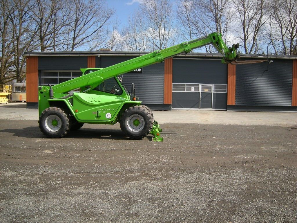 Merlo SL33 Panoramic P38.13 - آلة رفع ونقل تلسكوبية: صورة 1 Merlo SL33 Panoramic P38.13 - آلة رفع ونقل تلسكوبية: صورة 1