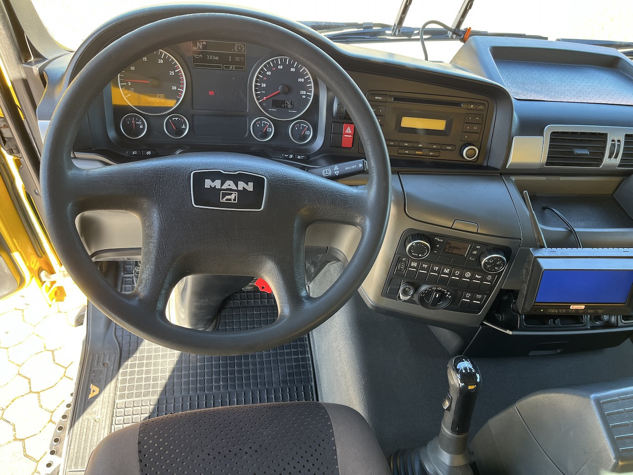 MAN TGS 28.480 6x4 4x4 Dreiseitenkipper Liftachse - شاحنة قلاب: صورة 5 MAN TGS 28.480 6x4 4x4 Dreiseitenkipper Liftachse - شاحنة قلاب: صورة 5