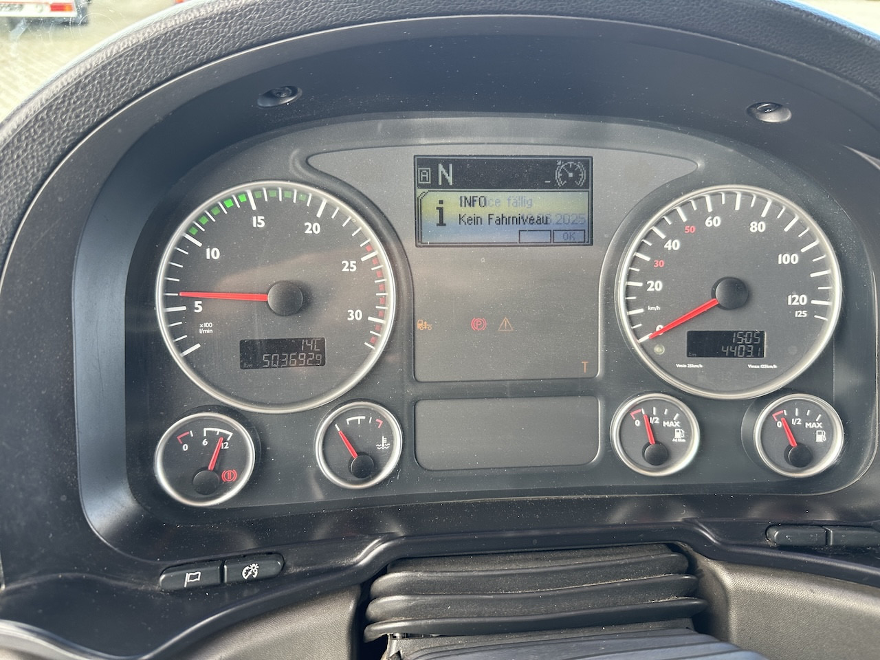 MAN TGS 35.400 8x2  Intarder   Meiller Haken - شاحنة برافعة خطافية: صورة 2 MAN TGS 35.400 8x2  Intarder   Meiller Haken - شاحنة برافعة خطافية: صورة 2