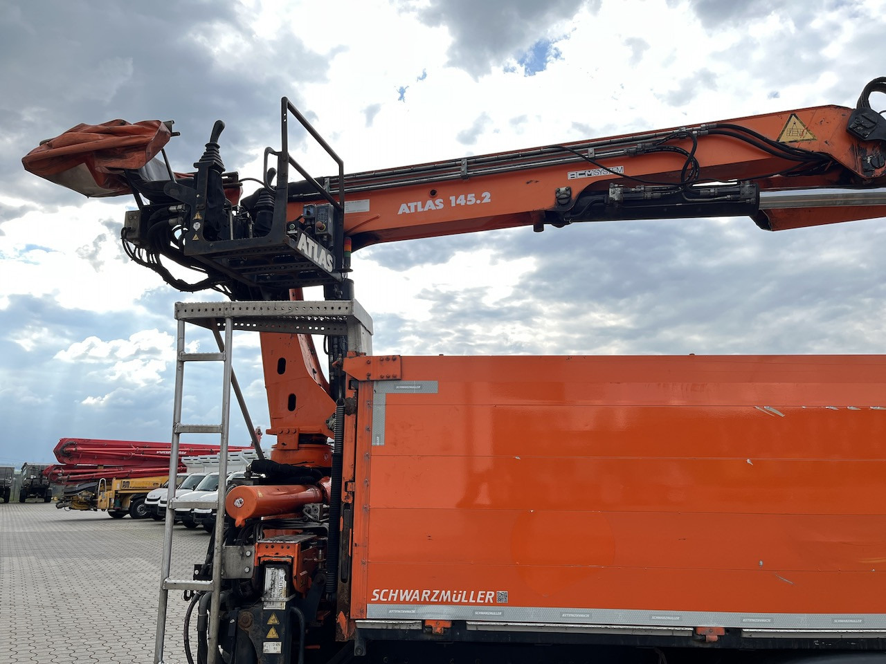 MAN TGX 26.480 6x2  Atlas 145.2 Kran Baustoff   AHK - شاحنات مسطحة, شاحنة كرين: صورة 5 MAN TGX 26.480 6x2  Atlas 145.2 Kran Baustoff   AHK - شاحنات مسطحة, شاحنة كرين: صورة 5