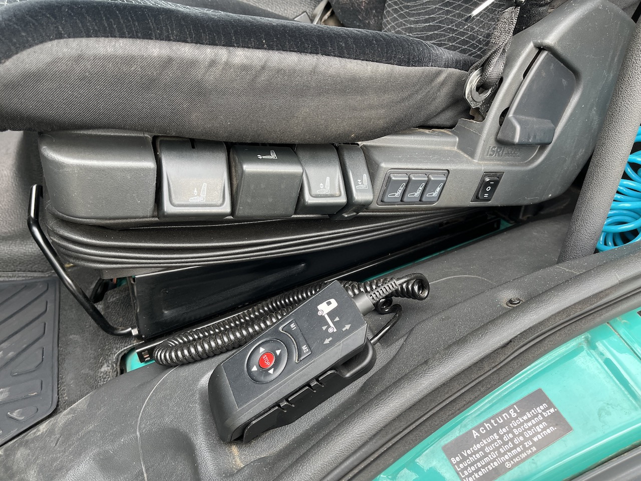 Mercedes-Benz Atego 823 4x2 AHK Hebezug Seilzug Brennholz - شاحنة توصيل مفتوحة: صورة 4 Mercedes-Benz Atego 823 4x2 AHK Hebezug Seilzug Brennholz - شاحنة توصيل مفتوحة: صورة 4