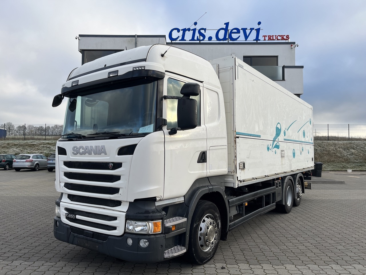 Scania R 450 6x2 Geränke Lenkachse Retarder - شاحنة صندوقية: صورة 1 Scania R 450 6x2 Geränke Lenkachse Retarder - شاحنة صندوقية: صورة 1
