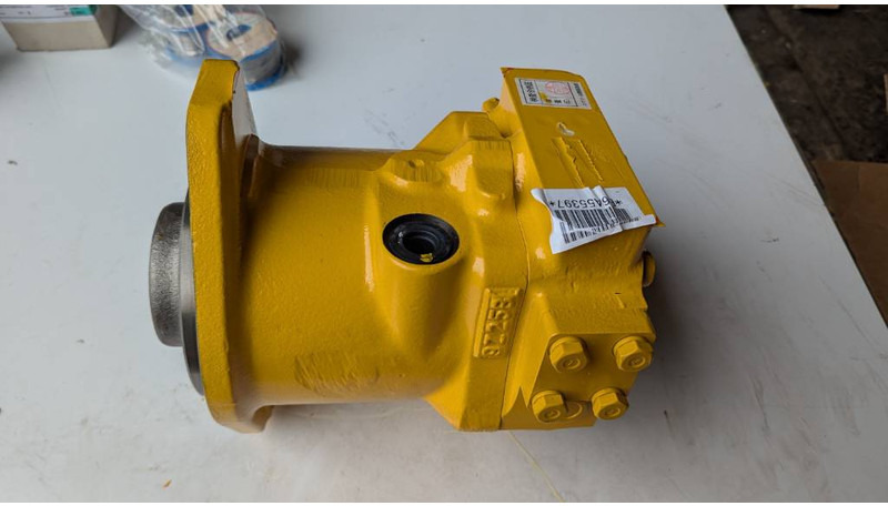 Komatsu D65PX-15 - HYDRAULIC MOTOR ASSY - 708-7L-00040 - بلدوزر: صورة 1 Komatsu D65PX-15 - HYDRAULIC MOTOR ASSY - 708-7L-00040 - بلدوزر: صورة 1