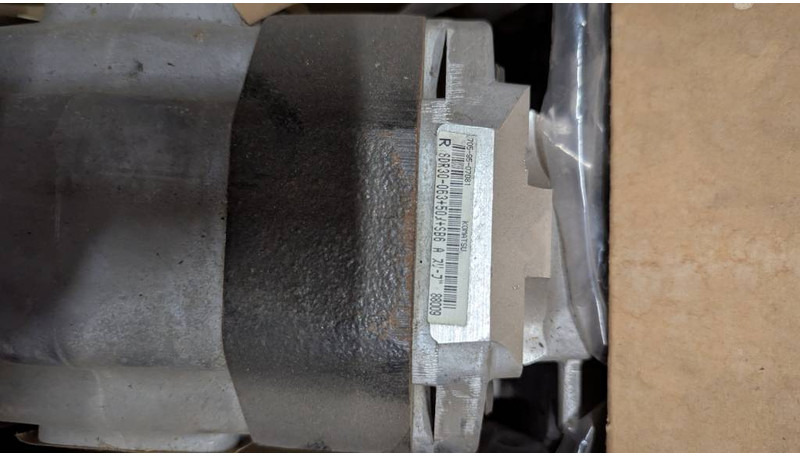 Komatsu HD405-7 - HYDRAULIC PUMP - 705-95-07081 - شاحنة قلابة صلبة/ شاحنة صخور: صورة 2 Komatsu HD405-7 - HYDRAULIC PUMP - 705-95-07081 - شاحنة قلابة صلبة/ شاحنة صخور: صورة 2