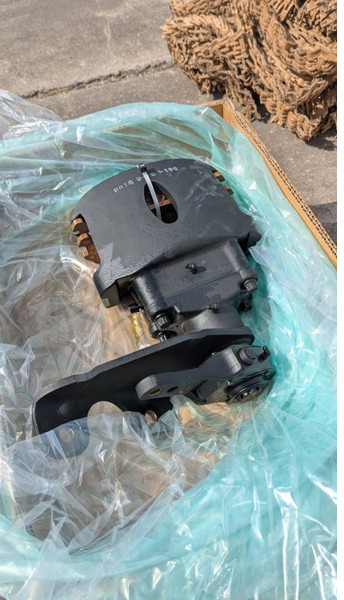 Komatsu HD605-5 BRAKE ASSY 561-34-62103 - أجزاء الفرامل - آلات الإنشاء: صورة 4 Komatsu HD605-5 BRAKE ASSY 561-34-62103 - أجزاء الفرامل - آلات الإنشاء: صورة 4
