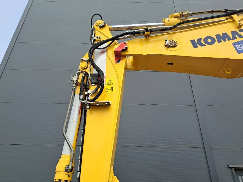 حفار ذو عجلات Komatsu PW118MR-11: صورة 6