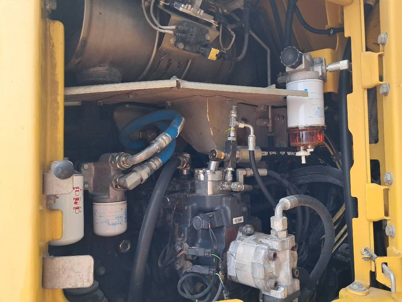 حفار ذو عجلات Komatsu PW118MR-11: صورة 12