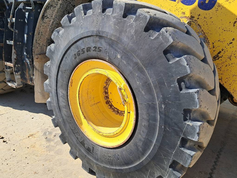 Komatsu WA475-10E0 - اللودر بعجل: صورة 5 Komatsu WA475-10E0 - اللودر بعجل: صورة 5