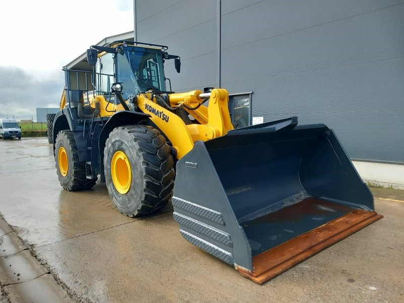 Komatsu WA480-8E0 - اللودر بعجل: صورة 1 Komatsu WA480-8E0 - اللودر بعجل: صورة 1