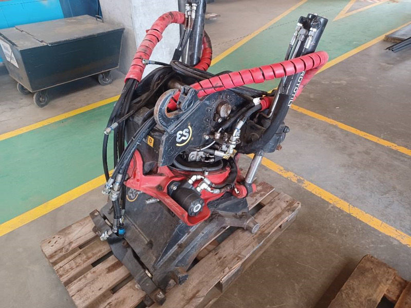 ROTOTILT R4 - مُلحق الحفار الدوار: صورة 3 ROTOTILT R4 - مُلحق الحفار الدوار: صورة 3