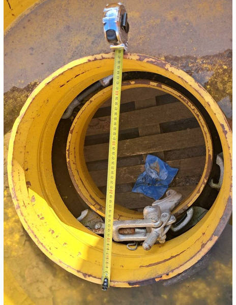 Record 12.4-36 - الإطارات والجنوط - آلات الإنشاء: صورة 5 Record 12.4-36 - الإطارات والجنوط - آلات الإنشاء: صورة 5