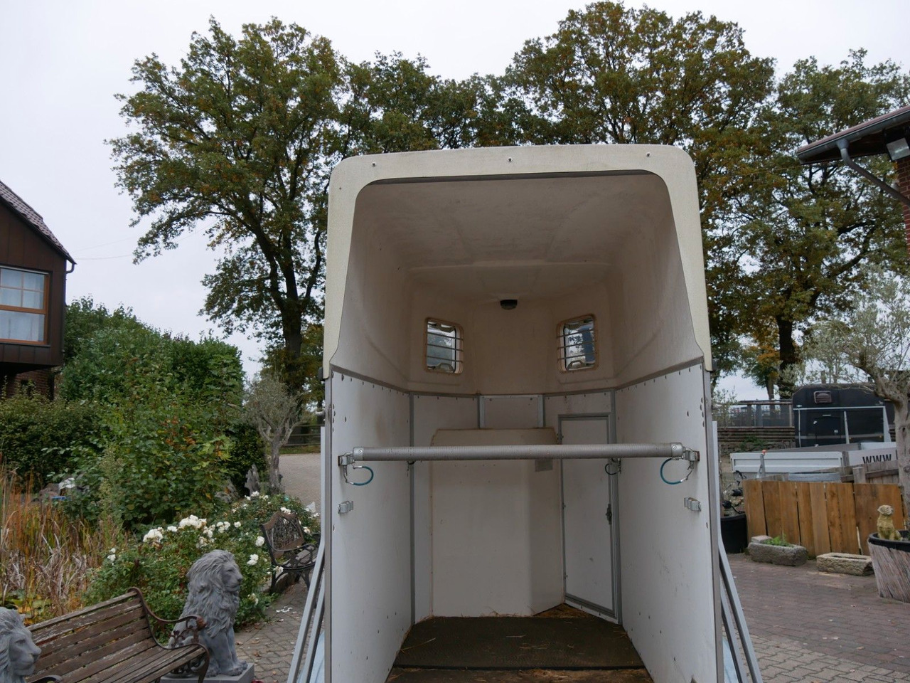 Blomert 1,5 Pferde Holz Poly - مقطورة للماشية: صورة 4 Blomert 1,5 Pferde Holz Poly - مقطورة للماشية: صورة 4