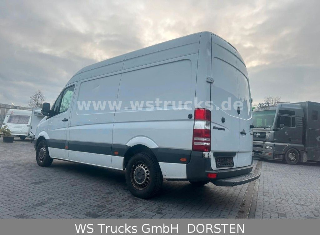 Mercedes-Benz Sprinter II Kasten 216 CDI Hoch/Lang - سيارة: صورة 4 Mercedes-Benz Sprinter II Kasten 216 CDI Hoch/Lang - سيارة: صورة 4
