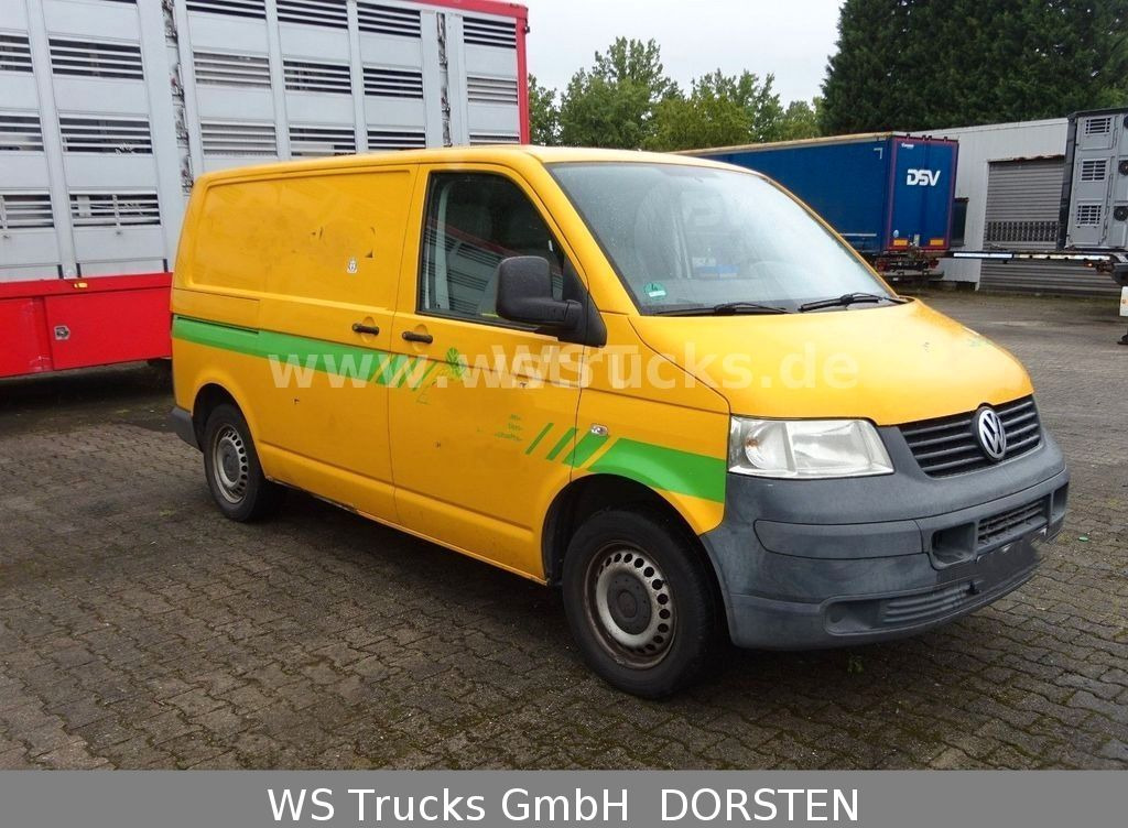 Volkswagen T5 Transporter Kasten-Kombi Kasten - شاحنة توصيل مغلقة: صورة 2 Volkswagen T5 Transporter Kasten-Kombi Kasten - شاحنة توصيل مغلقة: صورة 2