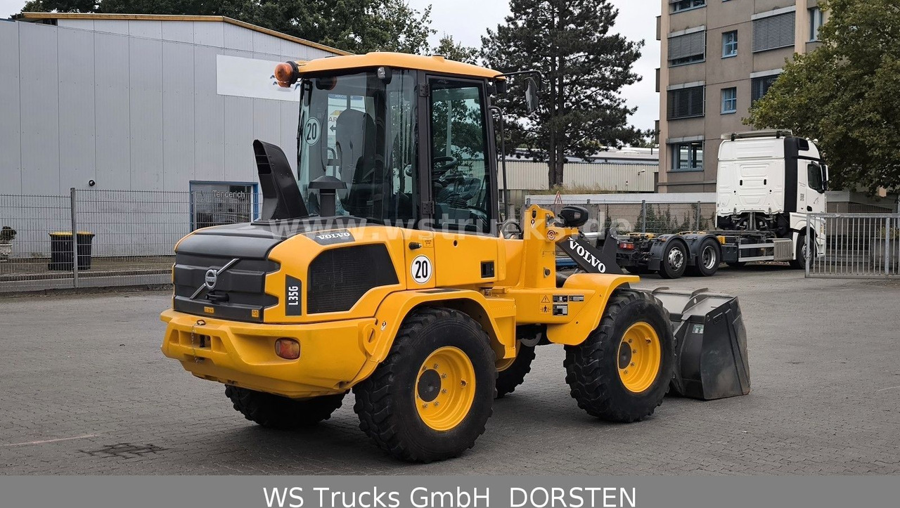 Volvo Radlader L 35 G - اللودر بعجل: صورة 4 Volvo Radlader L 35 G - اللودر بعجل: صورة 4