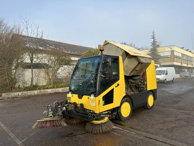 Diversen MFH 2500 Kehrmaschine Klima 3 Besen AEBI MATEC MFH 2500 Kehrmaschine Klima 3 Besen - كناسة المناطق الصناعية: صورة 3 Diversen MFH 2500 Kehrmaschine Klima 3 Besen AEBI MATEC MFH 2500 Kehrmaschine Klima 3 Besen - كناسة المناطق الصناعية: صورة 3