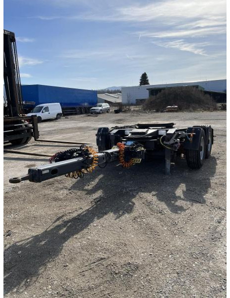 Fliegl Fliegl DOLLY MEGA SDAH Untersetzachse Fliegl DOLLY MEGA SDAH Untersetzachse - مقطورة: صورة 1 Fliegl Fliegl DOLLY MEGA SDAH Untersetzachse Fliegl DOLLY MEGA SDAH Untersetzachse - مقطورة: صورة 1