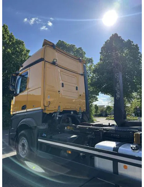 Mercedes-Benz Actros 2645 6x2 ABROLLER Lenk/Lift MEILLER 2170 Intarder - شاحنة برافعة خطافية, شاحنة كرين: صورة 4 Mercedes-Benz Actros 2645 6x2 ABROLLER Lenk/Lift MEILLER 2170 Intarder - شاحنة برافعة خطافية, شاحنة كرين: صورة 4