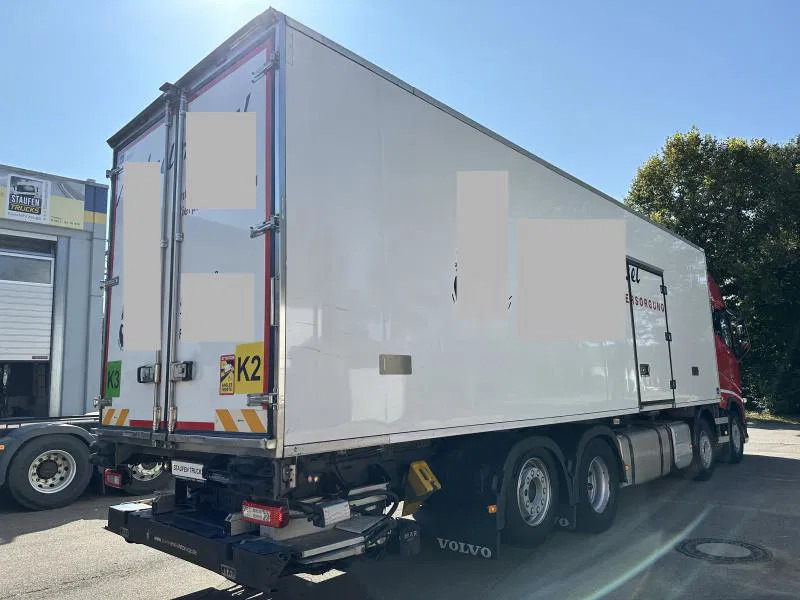 Volvo FH 16 550XL*8x2*Tief Kühlkoffer*ThermoKing*LBW - شاحنة ذات مبرد: صورة 5 Volvo FH 16 550XL*8x2*Tief Kühlkoffer*ThermoKing*LBW - شاحنة ذات مبرد: صورة 5