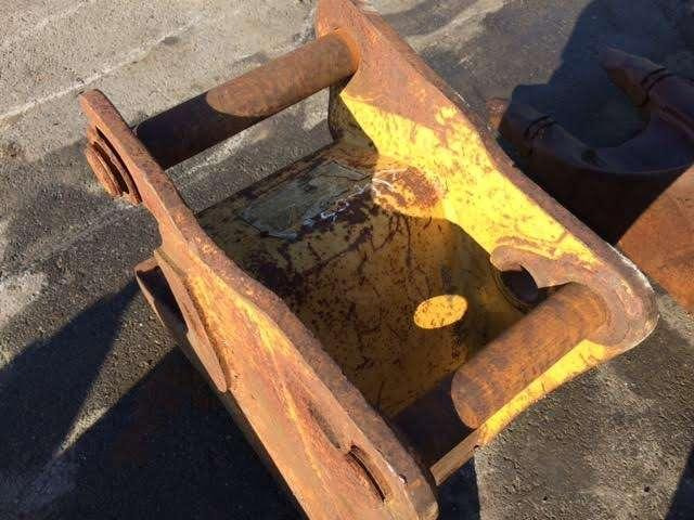 CATERPILLAR 290mm - Type Tractopelle - بكت حفار: صورة 4 CATERPILLAR 290mm - Type Tractopelle - بكت حفار: صورة 4