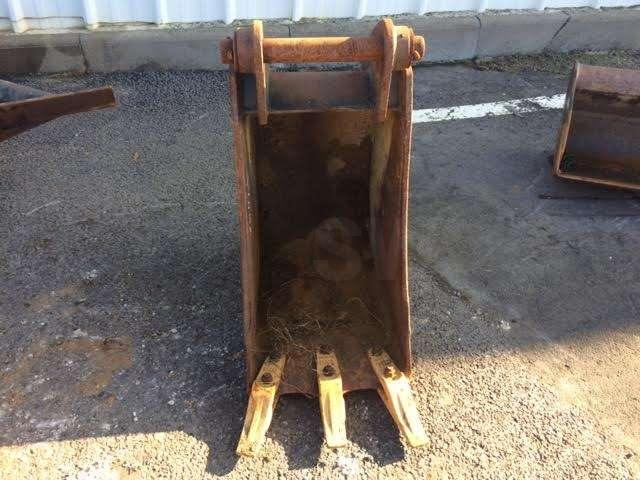 CATERPILLAR 415mm - Type Tractopelle - بكت حفار: صورة 3 CATERPILLAR 415mm - Type Tractopelle - بكت حفار: صورة 3