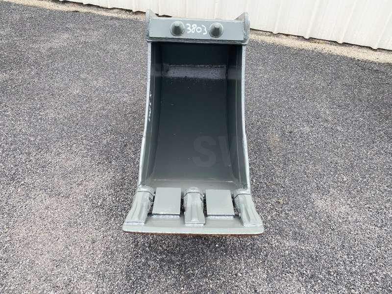 MECALAC 450mm - Series 8 / 10 / 11 et 12 - بكت حفار - آلات الإنشاء: صورة 3 MECALAC 450mm - Series 8 / 10 / 11 et 12 - بكت حفار - آلات الإنشاء: صورة 3