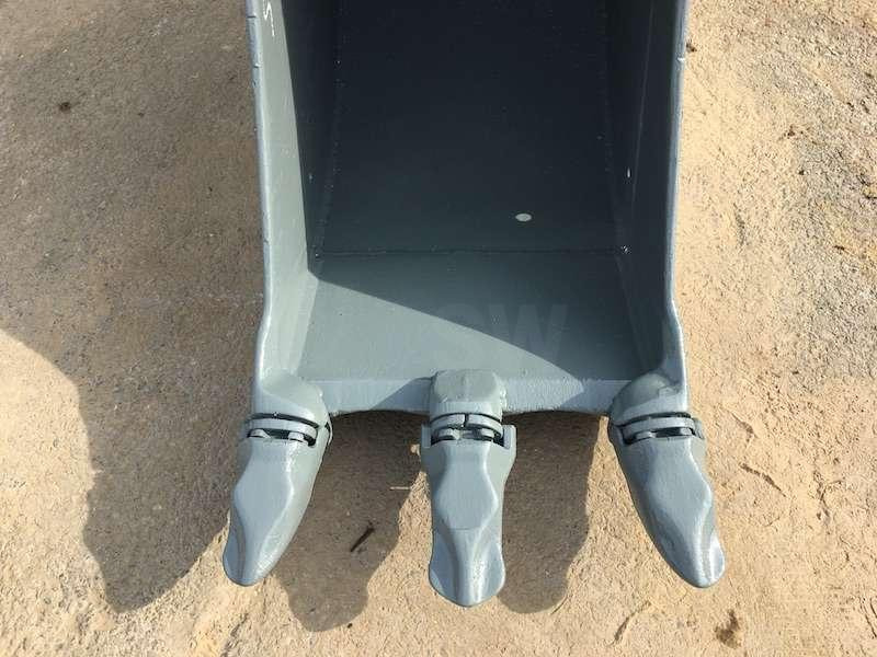 MECALAC 450mm - séries 8 / 10 / 11 / 12 - بكت حفار: صورة 2 MECALAC 450mm - séries 8 / 10 / 11 / 12 - بكت حفار: صورة 2