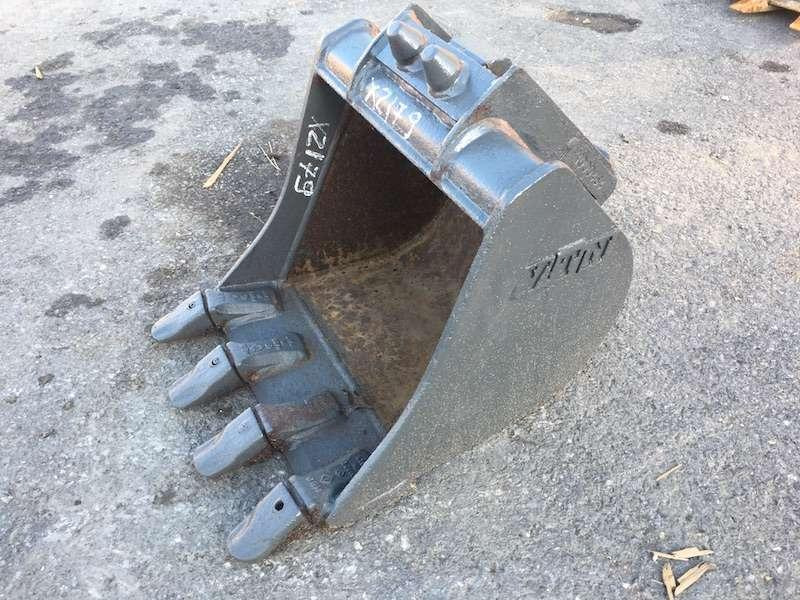 VOLVO 390mm - attache VOLVO 1,5 Tonnes - بكت حفار: صورة 1 VOLVO 390mm - attache VOLVO 1,5 Tonnes - بكت حفار: صورة 1