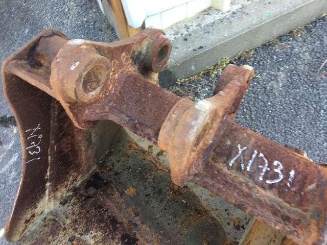 VOLVO EC 35 - Axes 40mm - 560mm - بكت حفار: صورة 2 VOLVO EC 35 - Axes 40mm - 560mm - بكت حفار: صورة 2