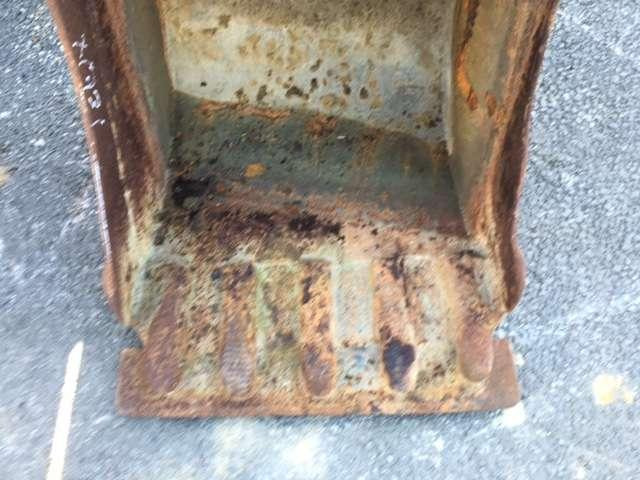 VOLVO EC 35 - Axes 40mm - 560mm - بكت حفار: صورة 3 VOLVO EC 35 - Axes 40mm - 560mm - بكت حفار: صورة 3