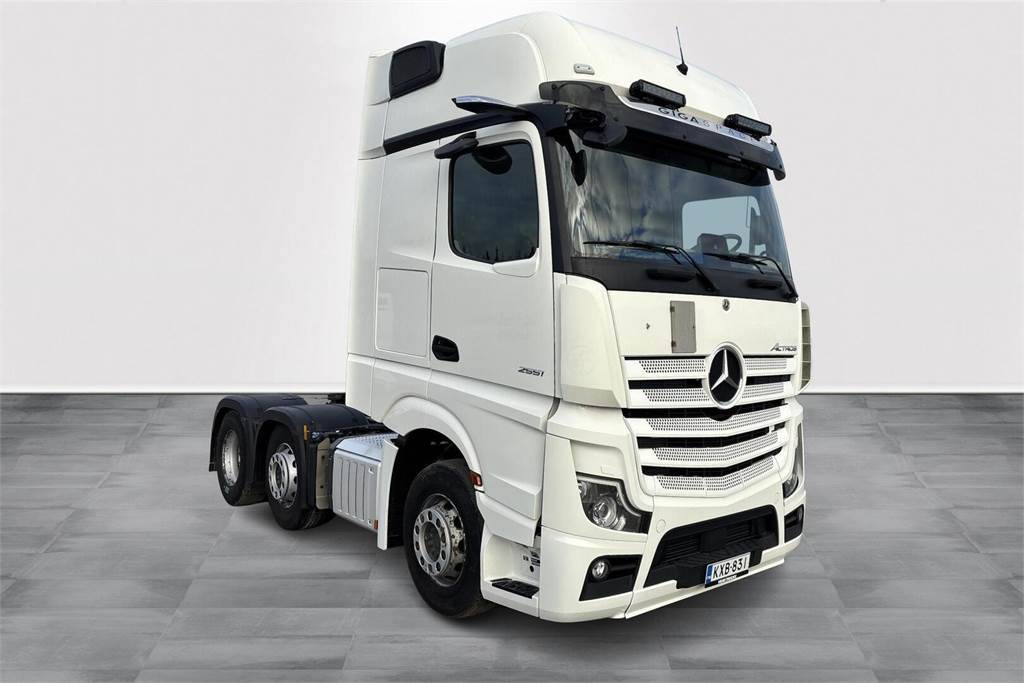 Mercedes-Benz ACTROS 5 2551 LS 6x2 - مقطورة السحب: صورة 3 Mercedes-Benz ACTROS 5 2551 LS 6x2 - مقطورة السحب: صورة 3